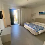 La Casetta Di Leo Apartament *